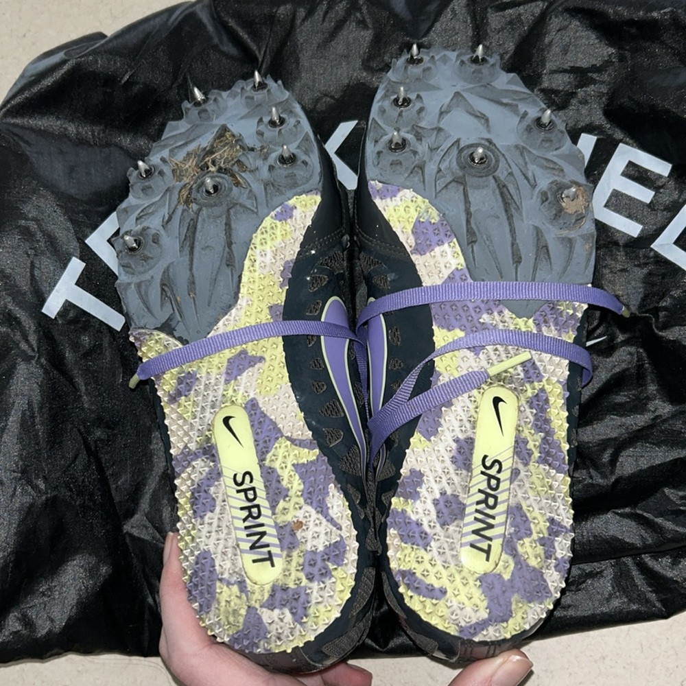 Nike Track Spikes - Picture 3 of 5